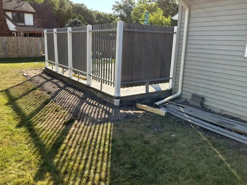 outside perimeter view of vertical deck wall